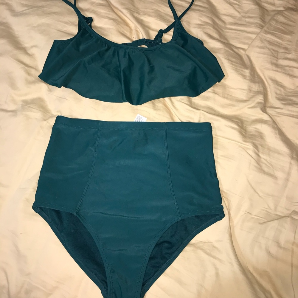 💕 Emerald green bathing suit